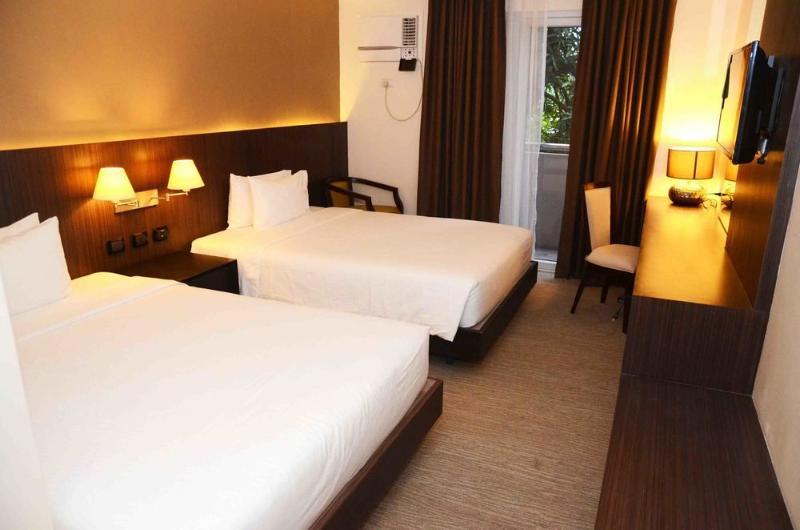 Stradella Hotel Cainta Exteriör bild