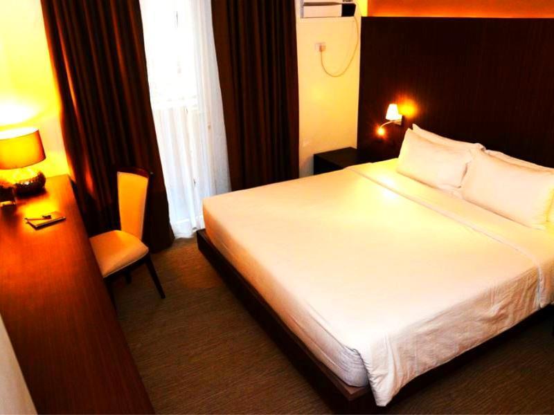 Stradella Hotel Cainta Exteriör bild